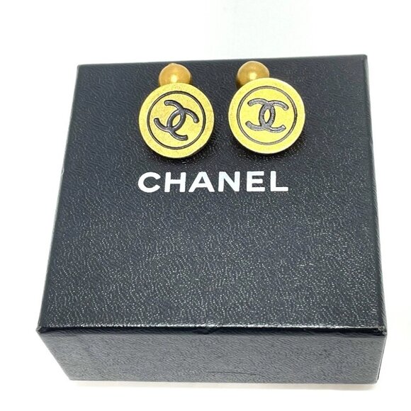 CHANEL CC 93A vintage Fashion Accessories cuffs Metal Gold - Picture 8 of 8